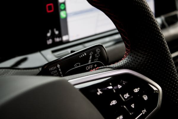 Comprendre la signification des voyants de votre voiture